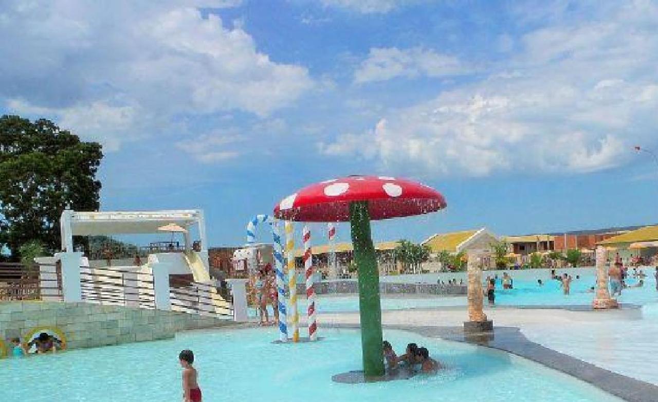 Apartamento Lacqua Di Roma III Caldas Novas Bagian luar foto
